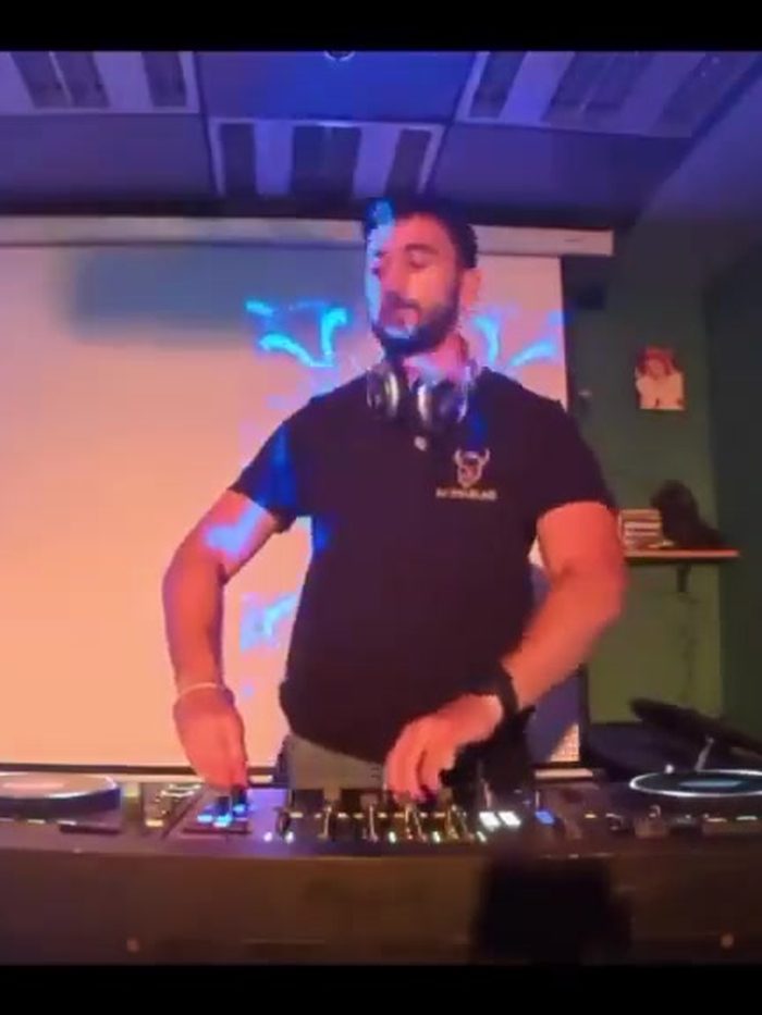 DALELAD playing a university festival